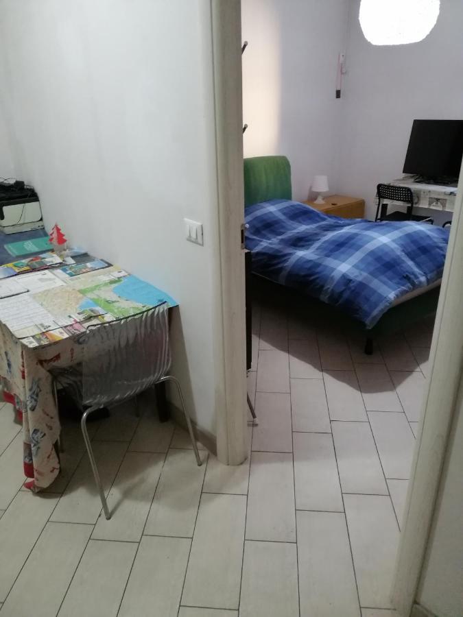 Emily'S Rooms "Villa Romana" Cir17067 Desenzano del Garda Buitenkant foto